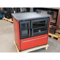 Kuchenka na drewno Plamen GLASS 850 czerwona.jpg