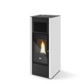 Piec na pellet z dystrybucją DGP Eva Calor GIUSY.jpg
